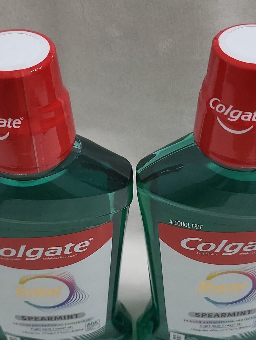 Colgate Total Spearmint Mouthwash - Green 2 Pk - Picture 6 of 12